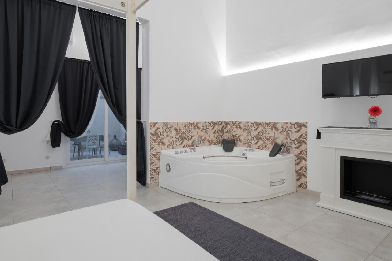 Ada Suites & Spa Lecce Exterior photo
